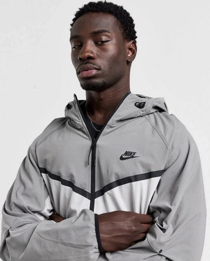 Nike Tech Woven Windbreaker Windrunner Jacket Light Iron Grey Medium HM7151-014