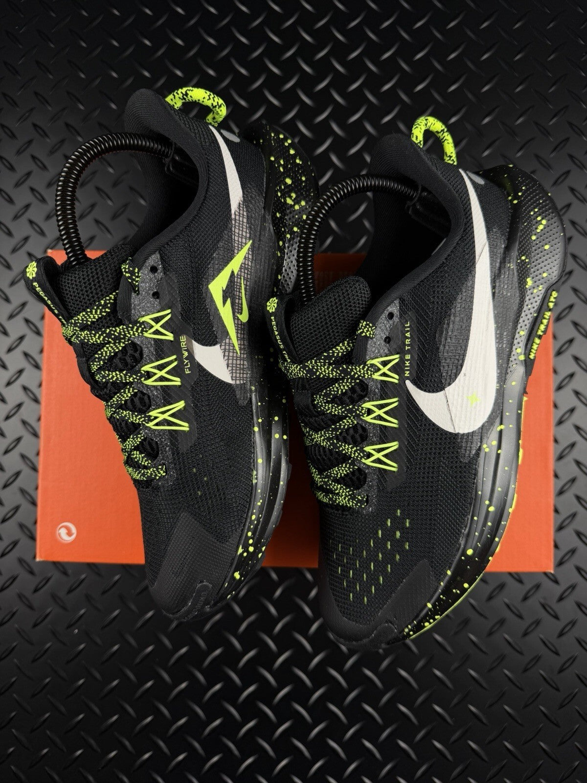 Nike Pegasus Trail 5 ‘Phantom Volt’ Running Trainers Brand New Size UK 5