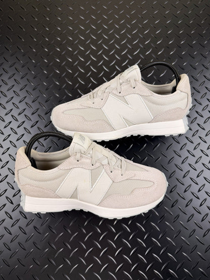 New Balance 327 Pearl White Suede Women’s Size UK 5 Great Condition Authentic
