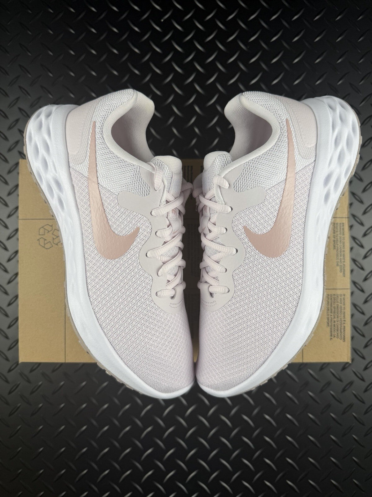 Nike Revolution 6 NN Lifestyle/Running Trainers Light Rose Brand New WMNS UK 4.5