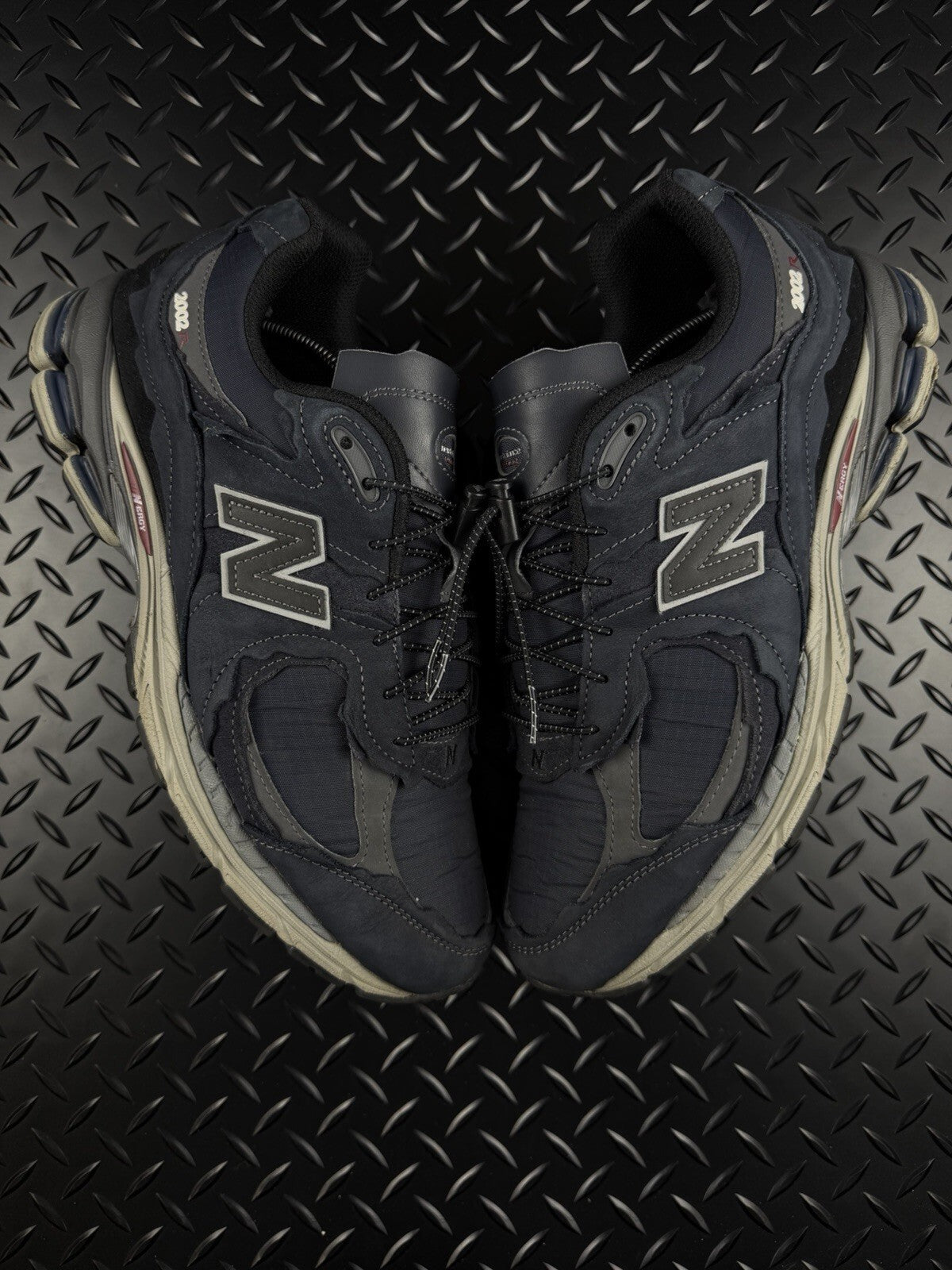 New Balance 2002R ‘Protection Pack’ Cargo Navy 100% Authentic Size UK 10.5