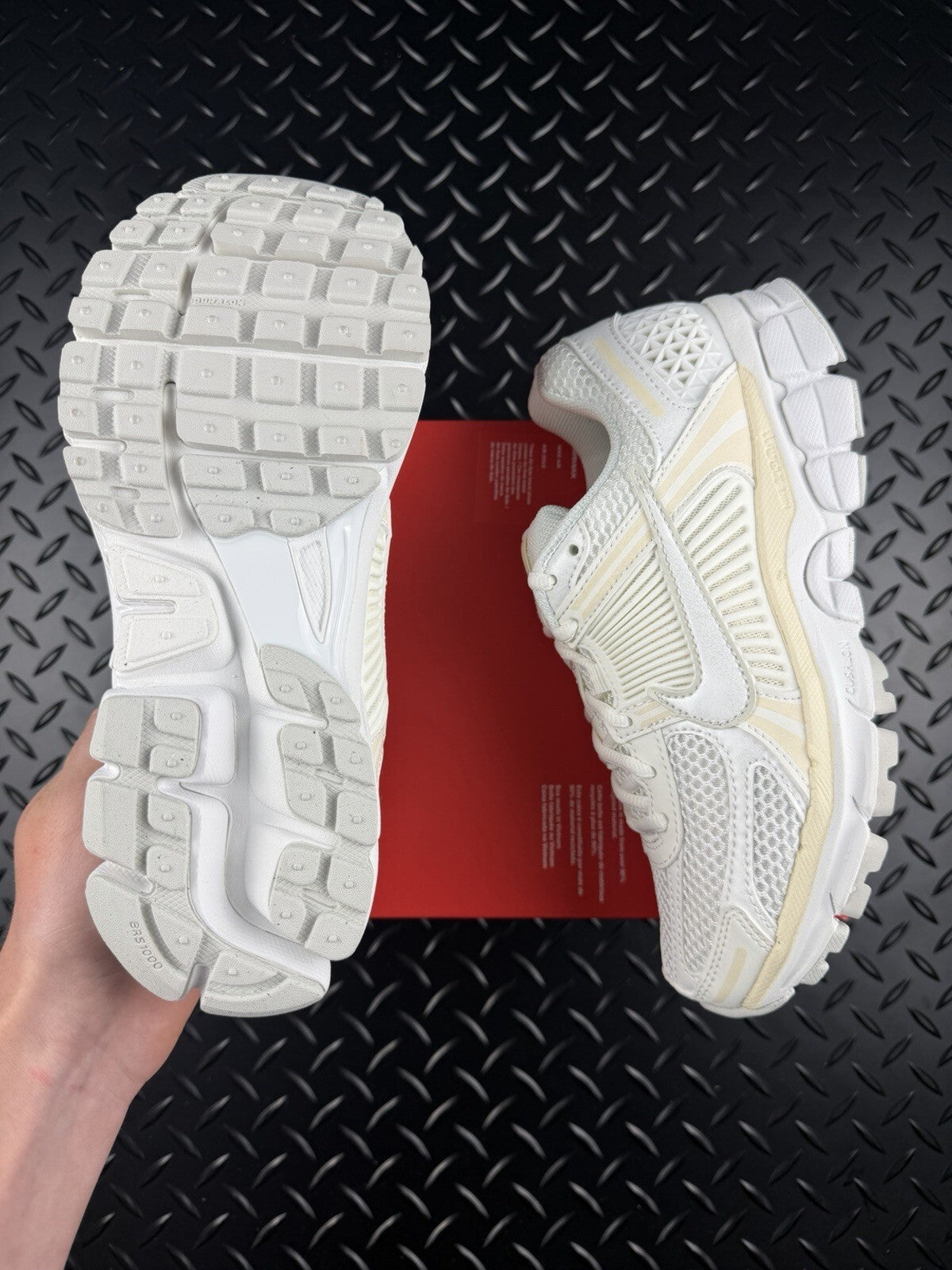 Nike Zoom Vomero 5 ‘Summit White’ Brand New 100% Authentic Women’s Size UK 4