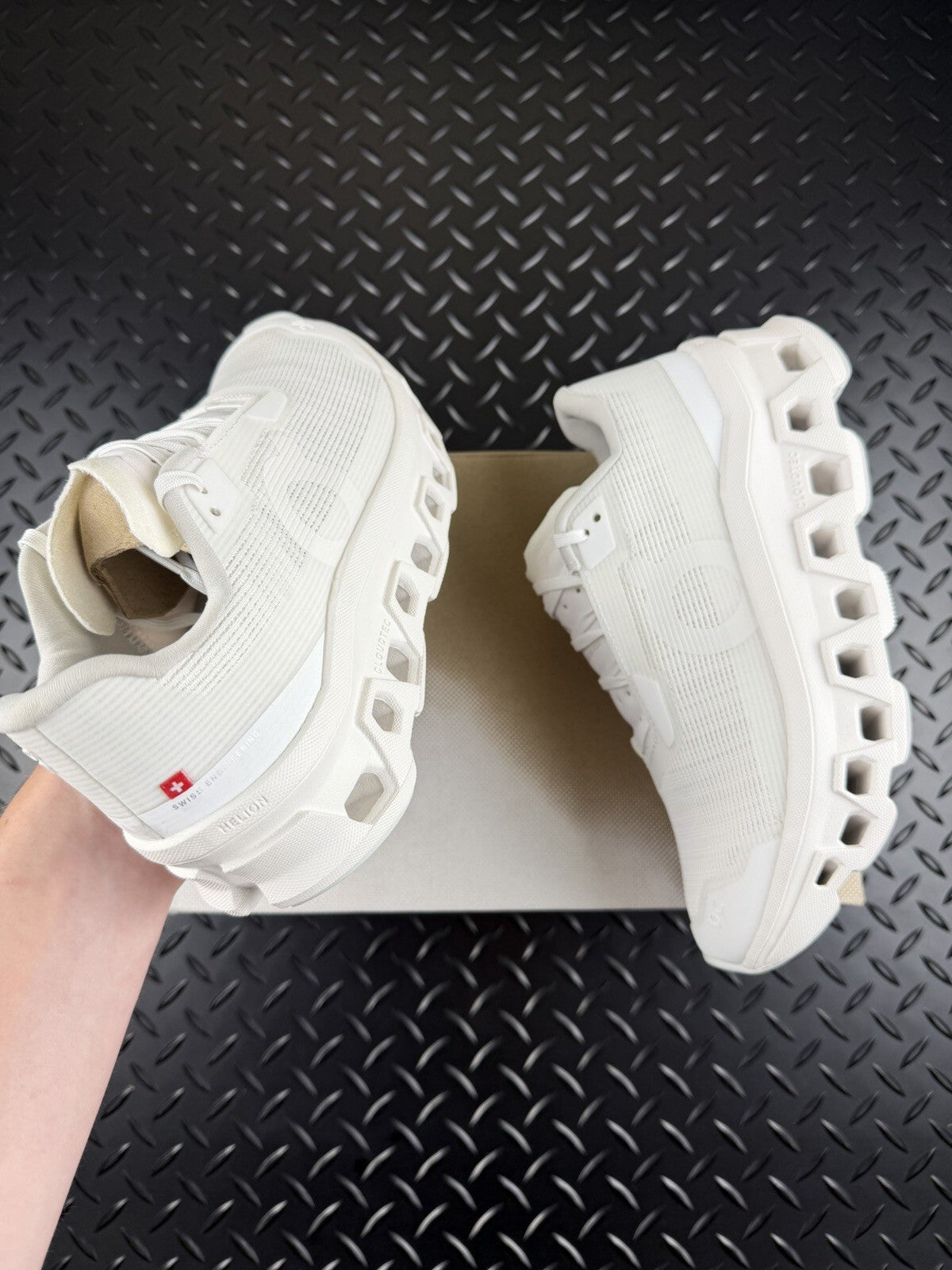 On Cloud Monster Void Running Trainers ‘Bone White’ Authentic Brand New UK 5