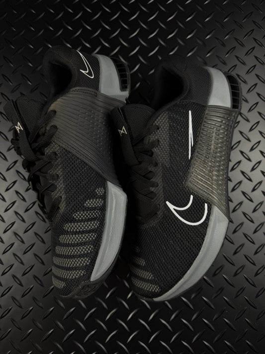 Nike Metcon 9 Flyease Hyperlift Gym Trainers ‘Black Smoke Grey’ Size UK 7