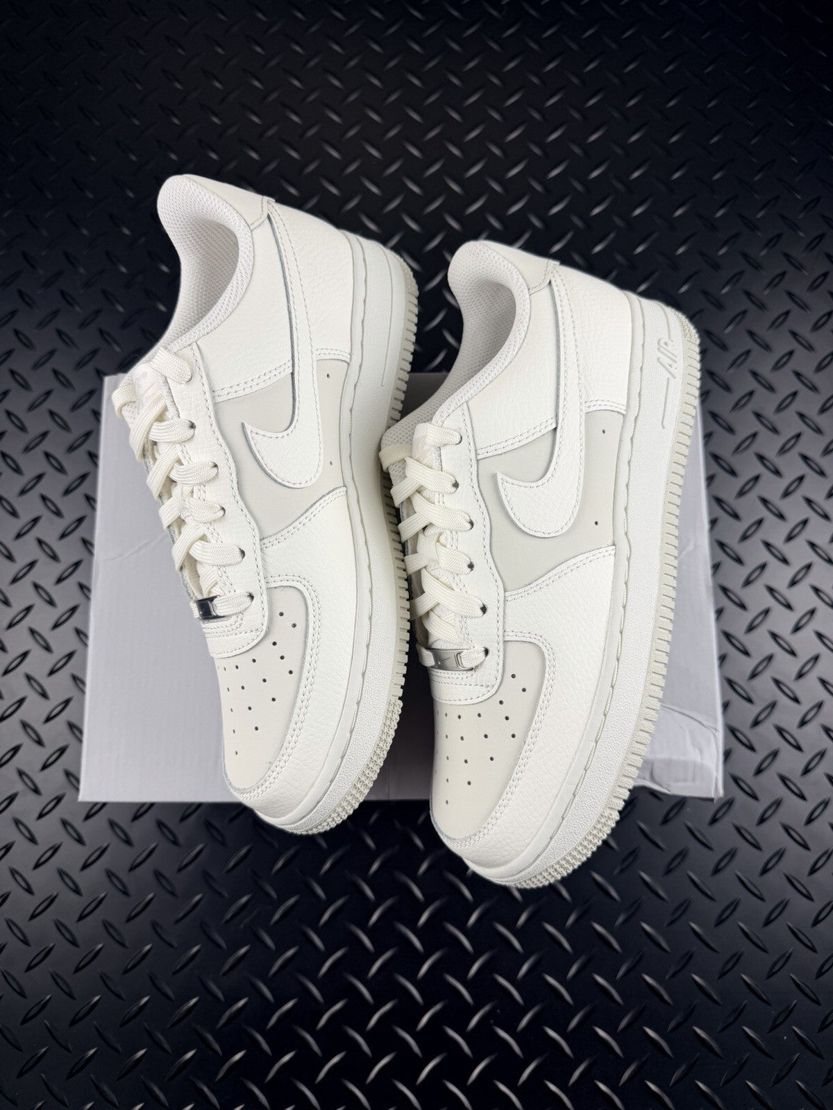 Nike Air Force 1 ‘Pearl White Sail’ Brand New Full Box 100% Authentic Size UK 5