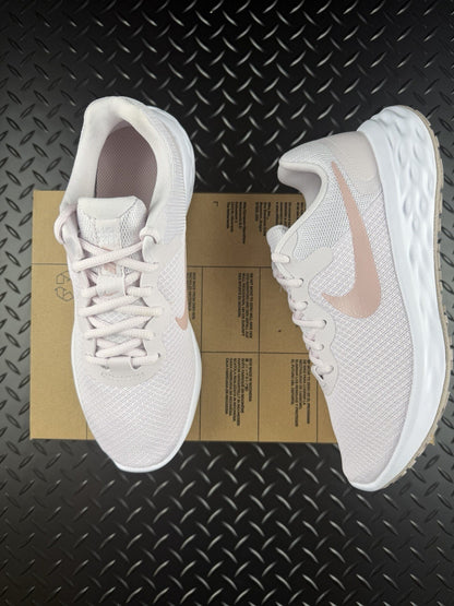 Nike Revolution 6 NN Lifestyle/Running Trainers Light Rose Brand New WMNS UK 4.5
