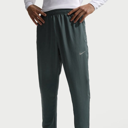 Nike Challenger Men's Dri-FIT Woven Trousers Green Size Small IQ0546-344