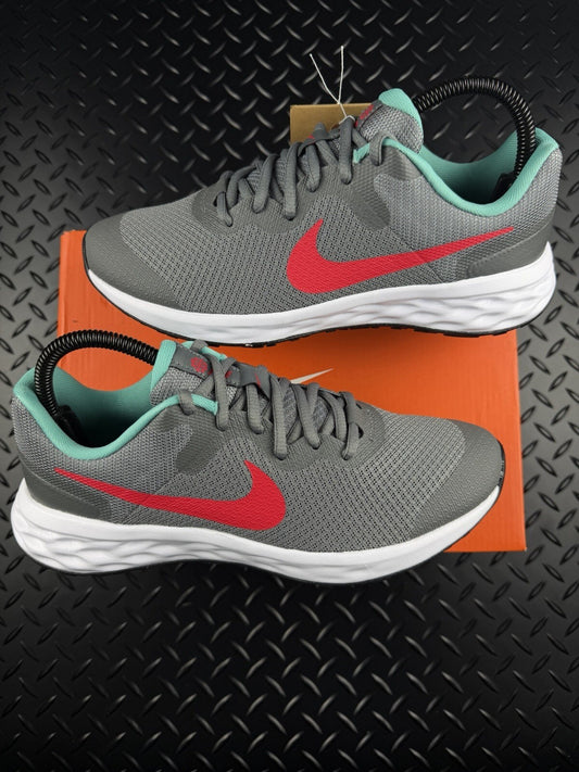 Nike Revolution 6 NN ‘Smoke Grey Red’ Brand New Lifestyle Trainers WMNS UK 5.5