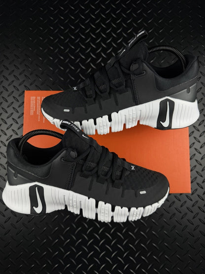 Nike Free Metcon 5 Hyperlift Gym Trainers ‘Black White’ Brand New Women’s UK 4