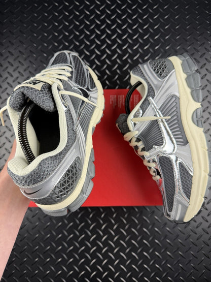 Nike Zoom Vomero 5 ‘Iron Grey Chrome’ Brand New 100% Authentic Size UK 7.5