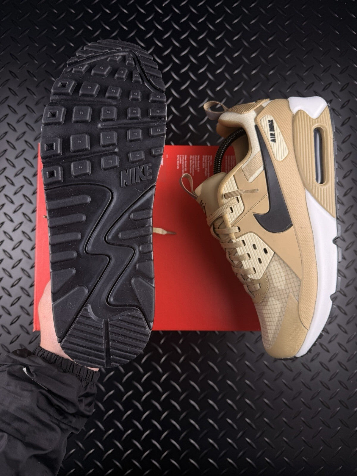 Nike Air Max 90 Drift ‘Sandstone Beige’ Brand New 100% Authentic Men’s Size UK 8